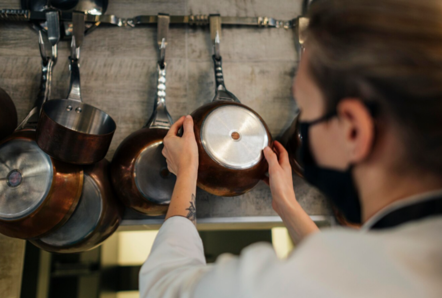 Alva Cookware: Safe, Sustainable & Sleek